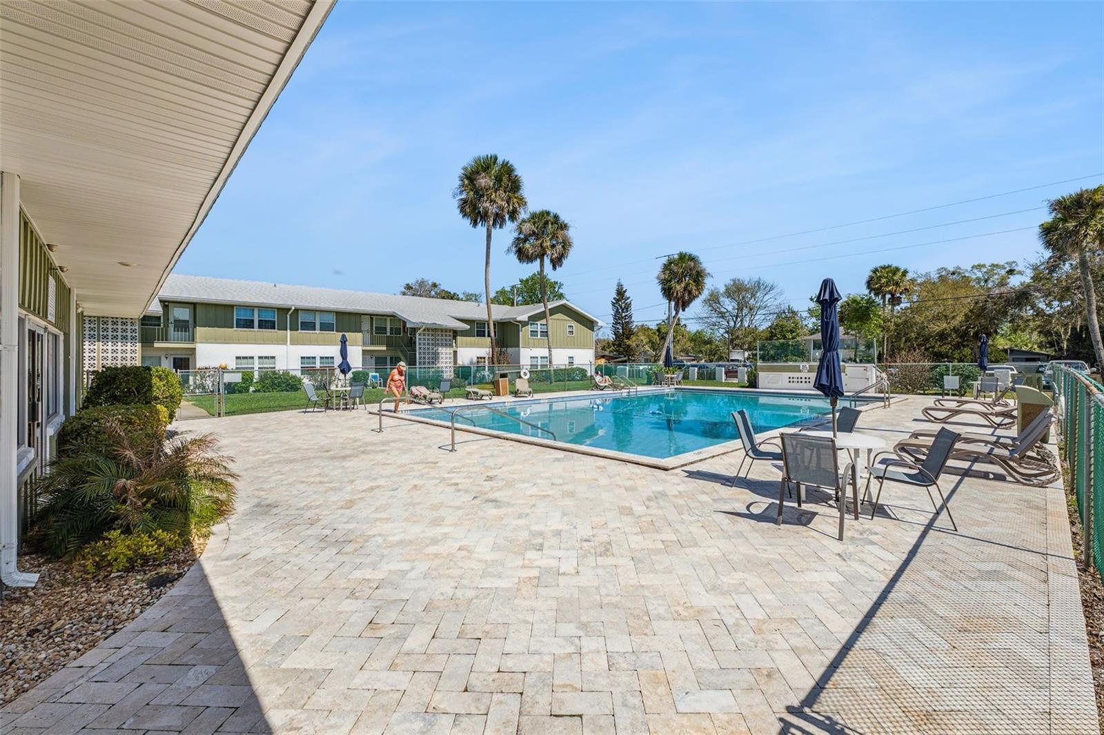 Image 18 of 22 For 840 Center Avenue 67