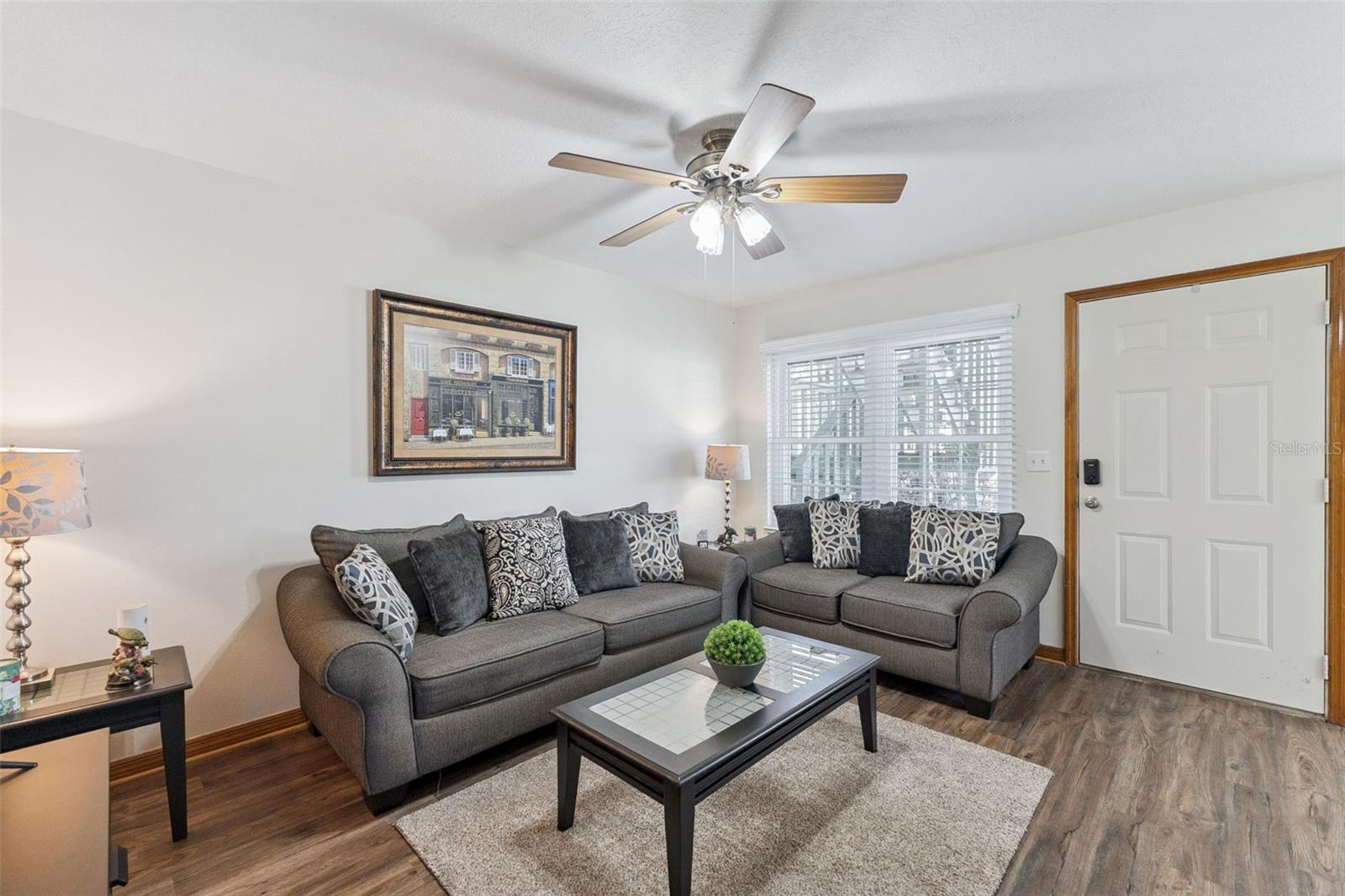 Image 4 of 22 For 840 Center Avenue 67