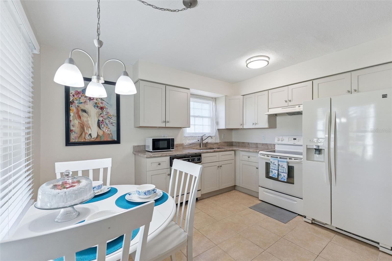 Image 9 of 22 For 840 Center Avenue 67