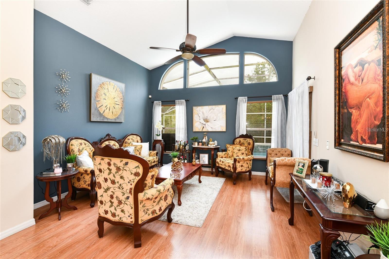 Image 10 of 17 For 436 Lake Shore Parkway