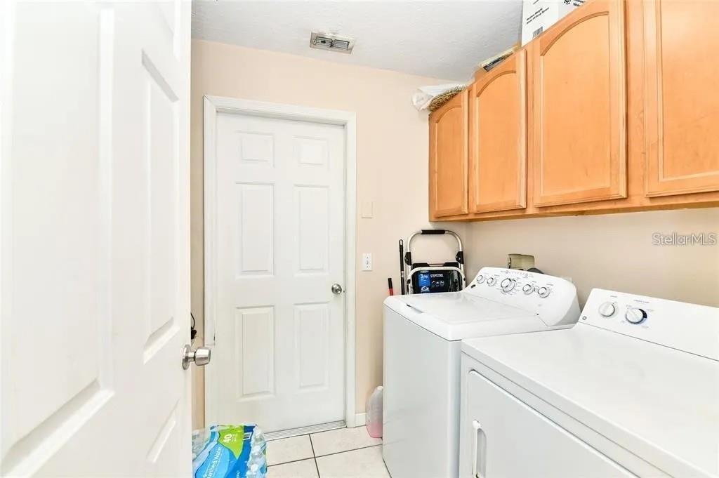 Image 11 of 17 For 436 Lake Shore Parkway