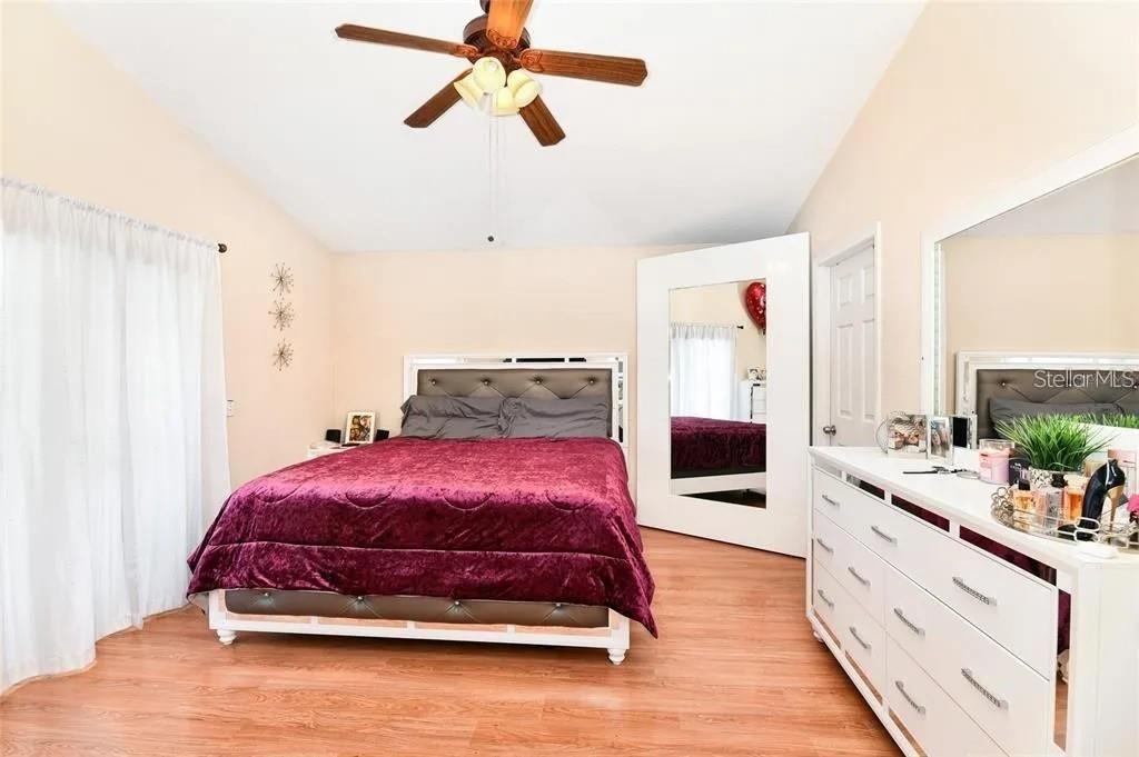 Image 13 of 17 For 436 Lake Shore Parkway