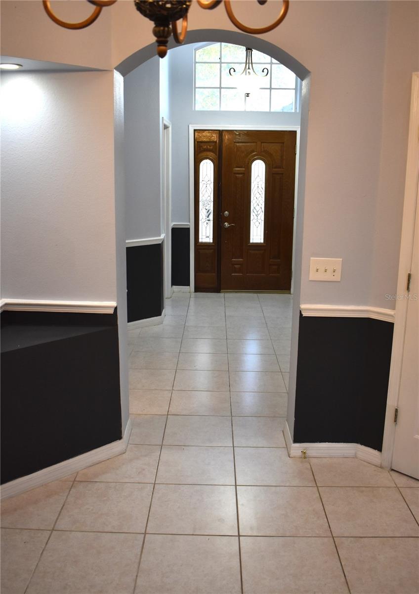 Image 2 of 17 For 436 Lake Shore Parkway