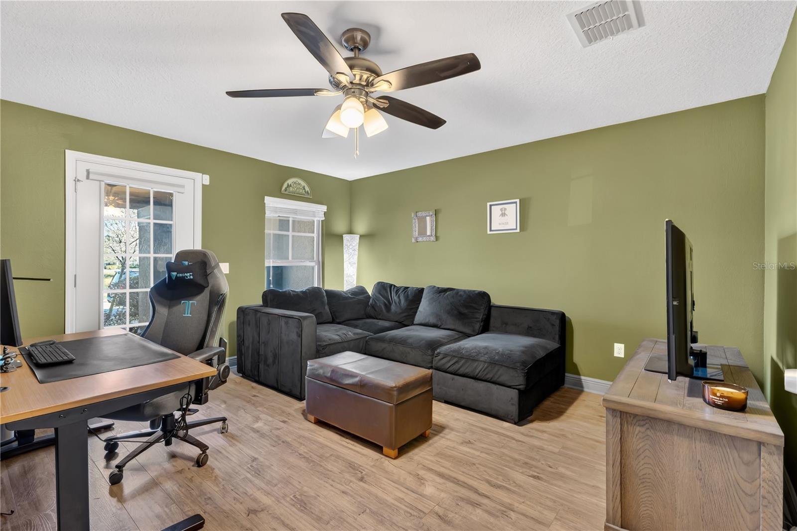 Image 18 of 29 For 10826 Sunset Ridge Lane