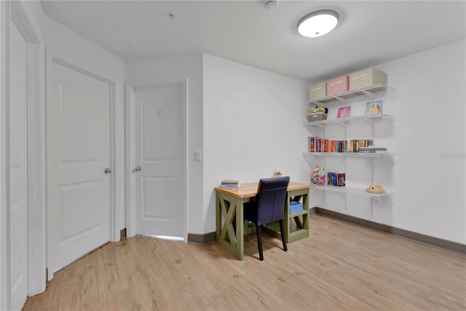 Image 19 of 29 For 10826 Sunset Ridge Lane