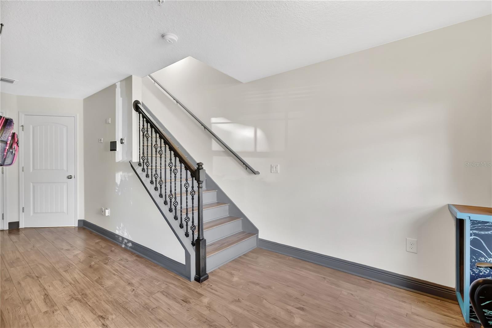 Image 6 of 29 For 10826 Sunset Ridge Lane