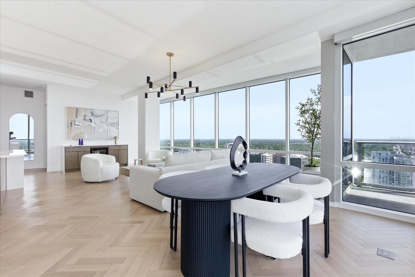 Image 11 of 47 For 150 Robinson Street 30c