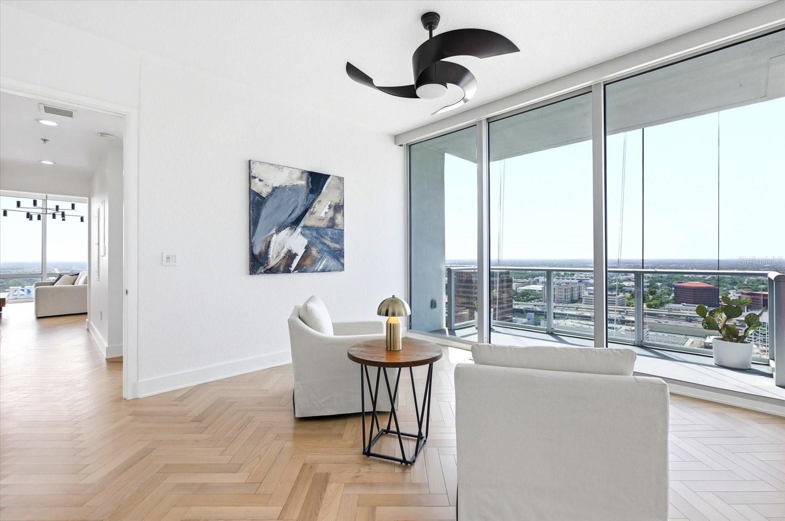 Image 21 of 47 For 150 Robinson Street 30c