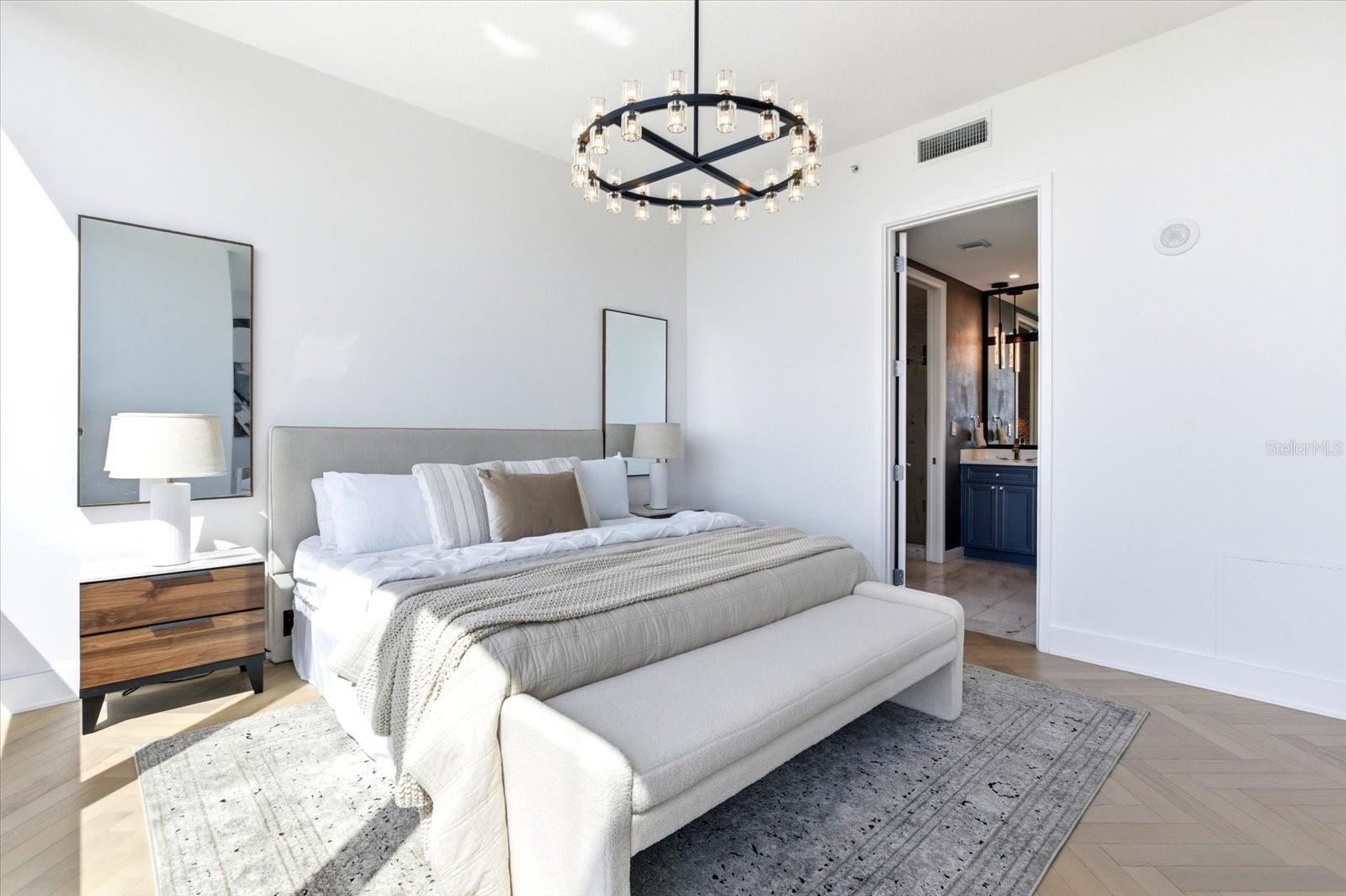 Image 23 of 47 For 150 Robinson Street 30c