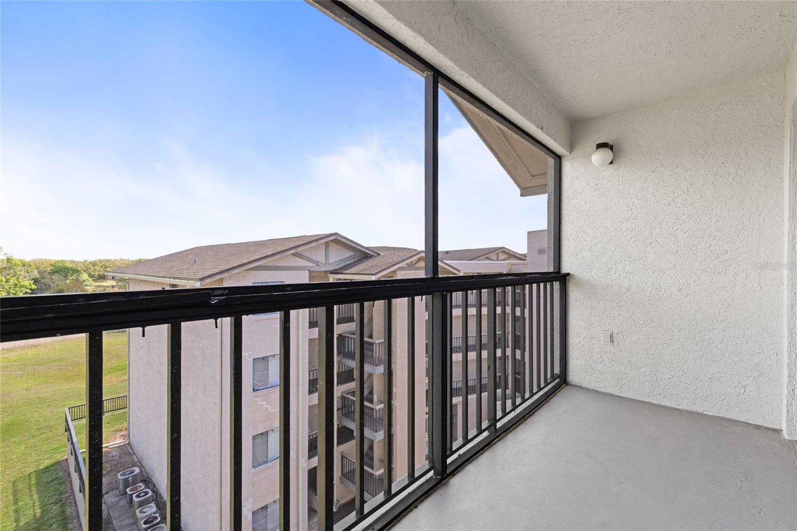 Image 23 of 42 For 1064 Lotus Parkway 941