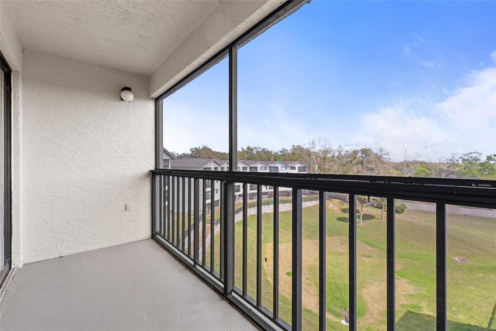 Image 24 of 42 For 1064 Lotus Parkway 941