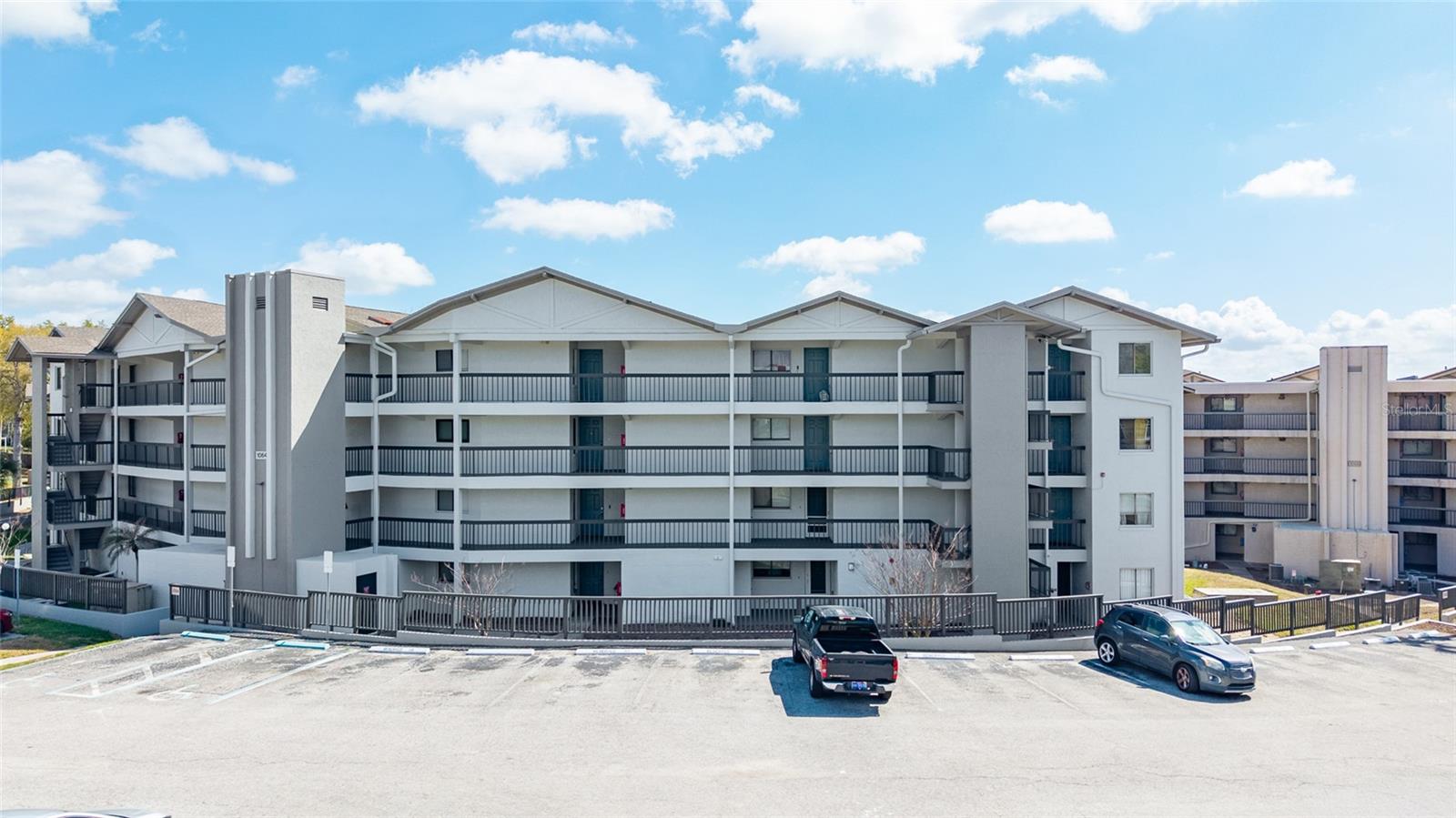 Image 40 of 42 For 1064 Lotus Parkway 941