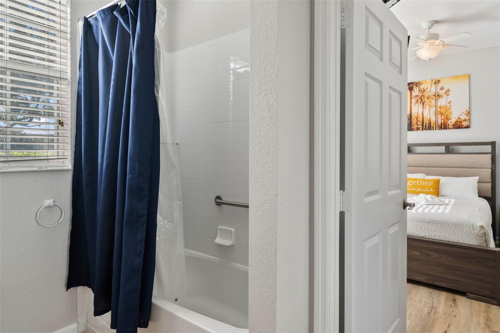 Image 17 of 44 For 4802 Cayview Avenue 10814