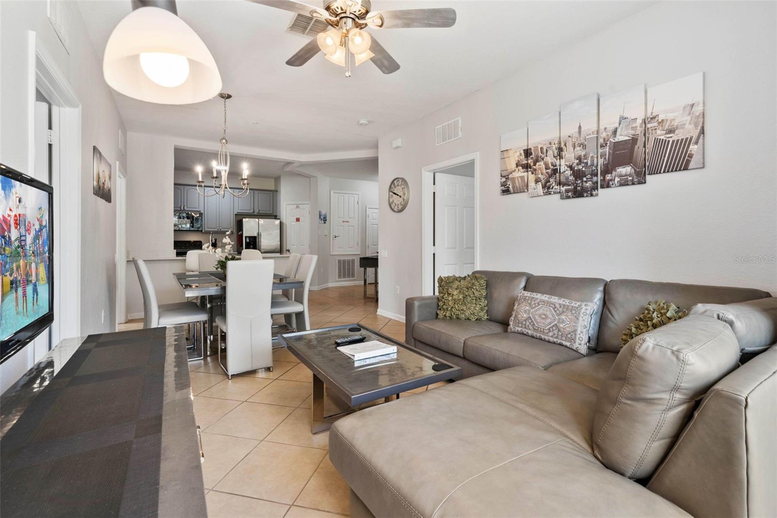 Image 4 of 44 For 4802 Cayview Avenue 10814