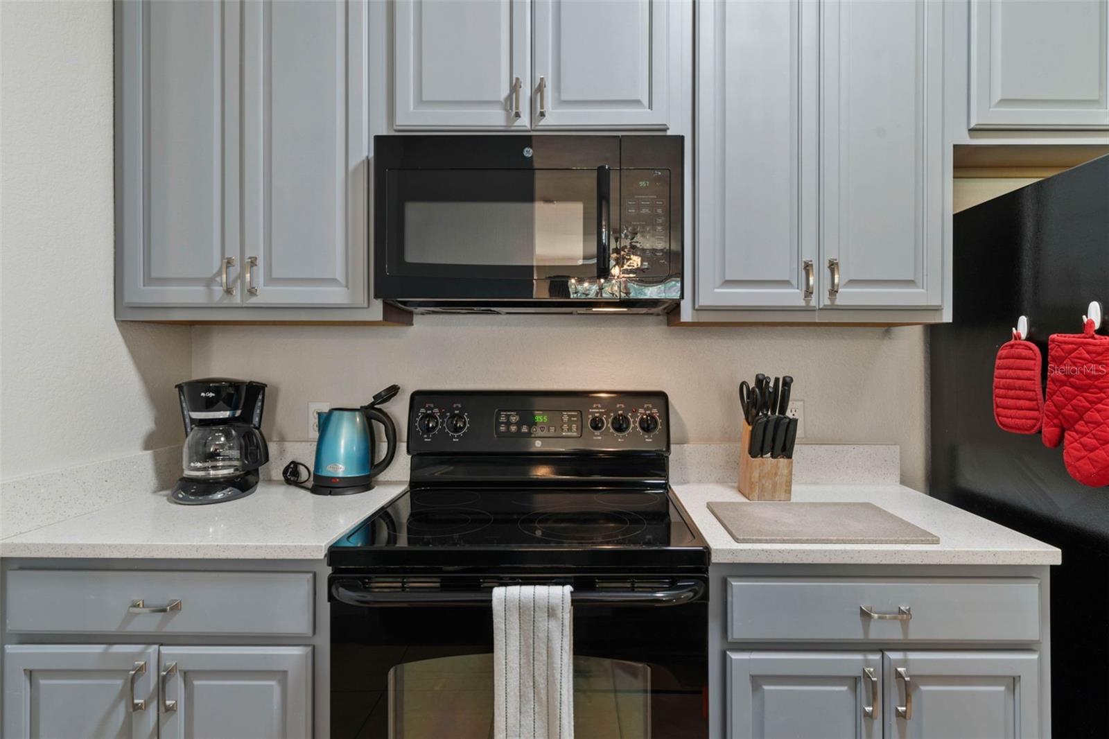 Image 9 of 44 For 4802 Cayview Avenue 10814