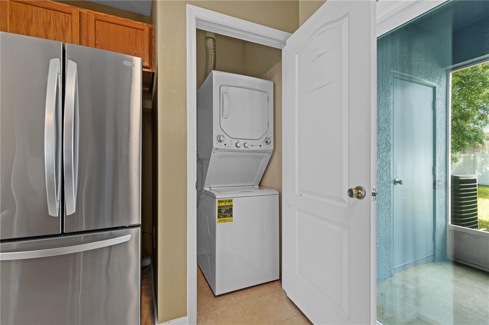 Image 12 of 62 For 122 Wilton Circle