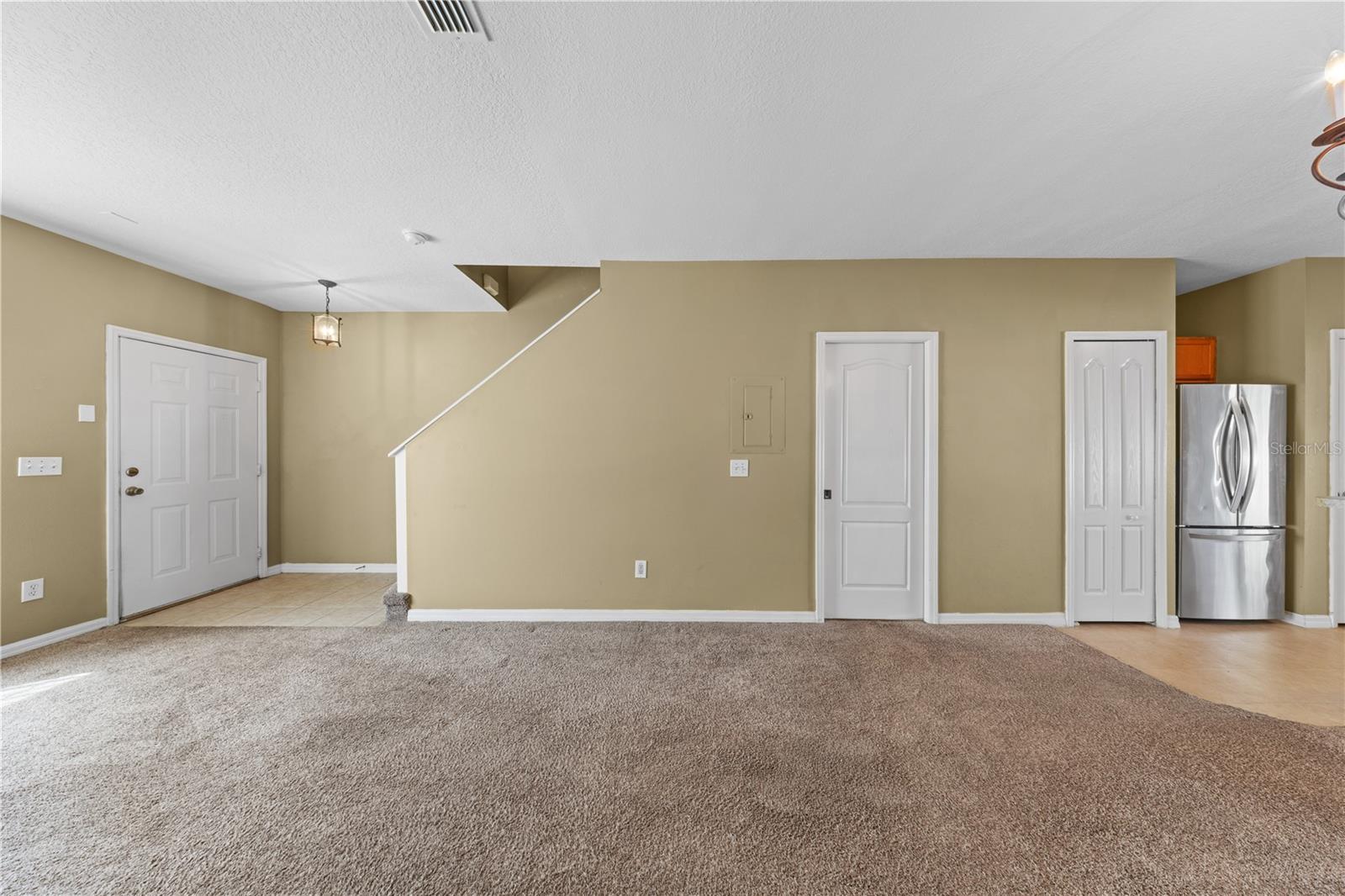 Image 19 of 62 For 122 Wilton Circle