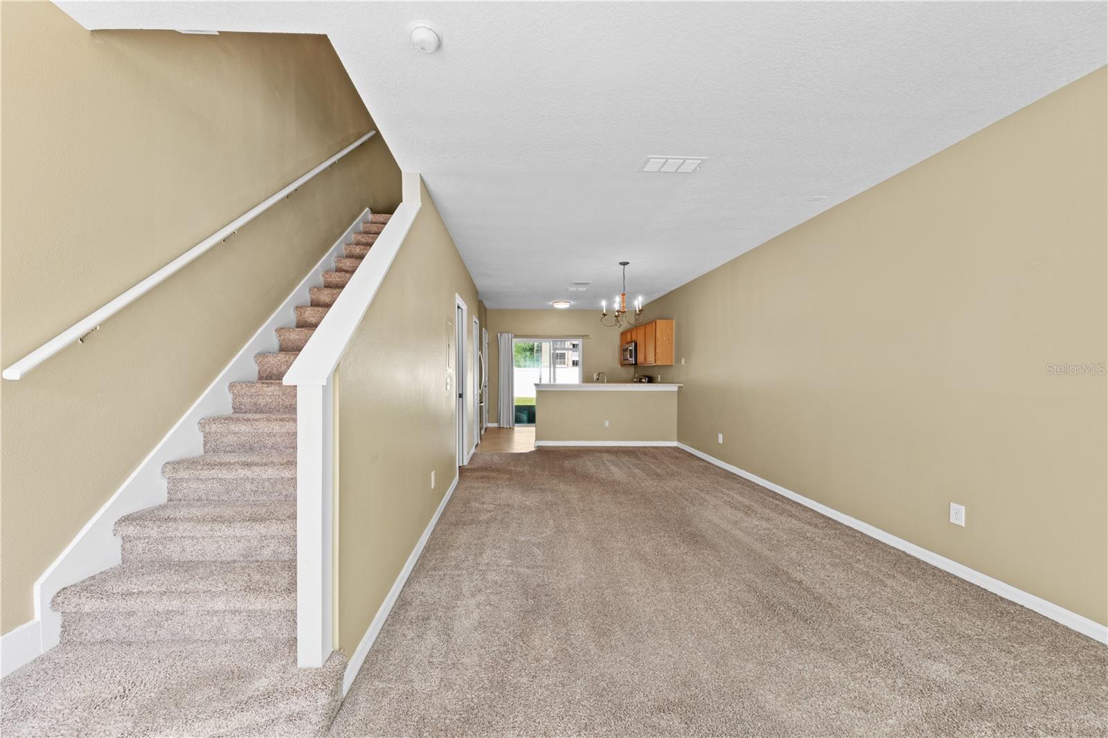 Image 25 of 62 For 122 Wilton Circle