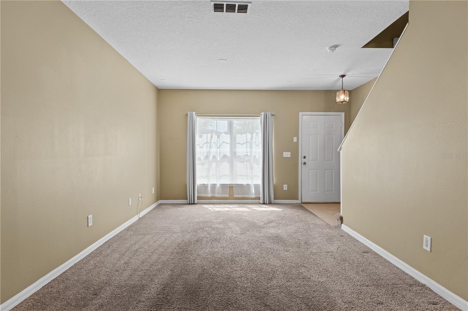 Image 26 of 62 For 122 Wilton Circle