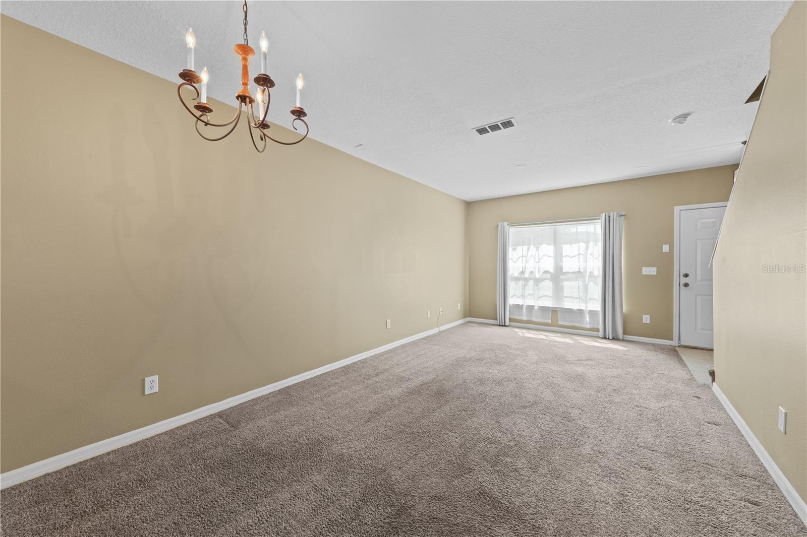 Image 27 of 62 For 122 Wilton Circle