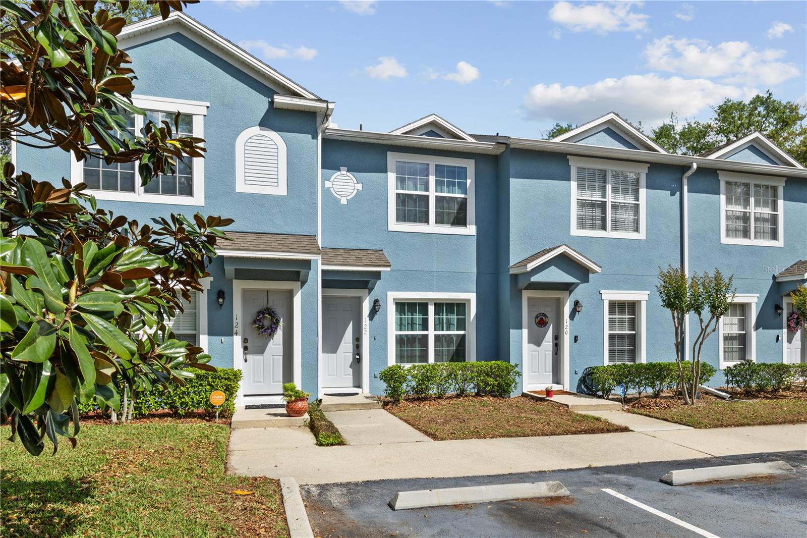 Image 3 of 62 For 122 Wilton Circle