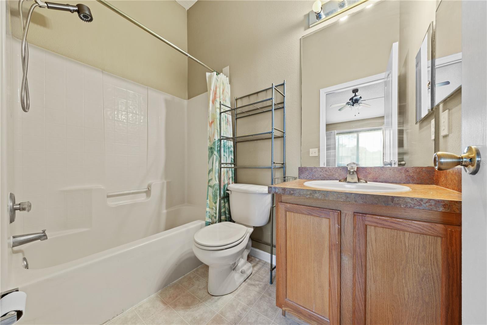 Image 32 of 62 For 122 Wilton Circle