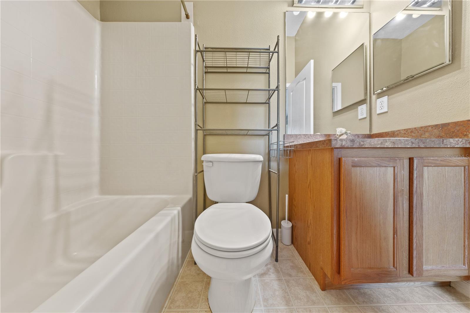 Image 34 of 62 For 122 Wilton Circle