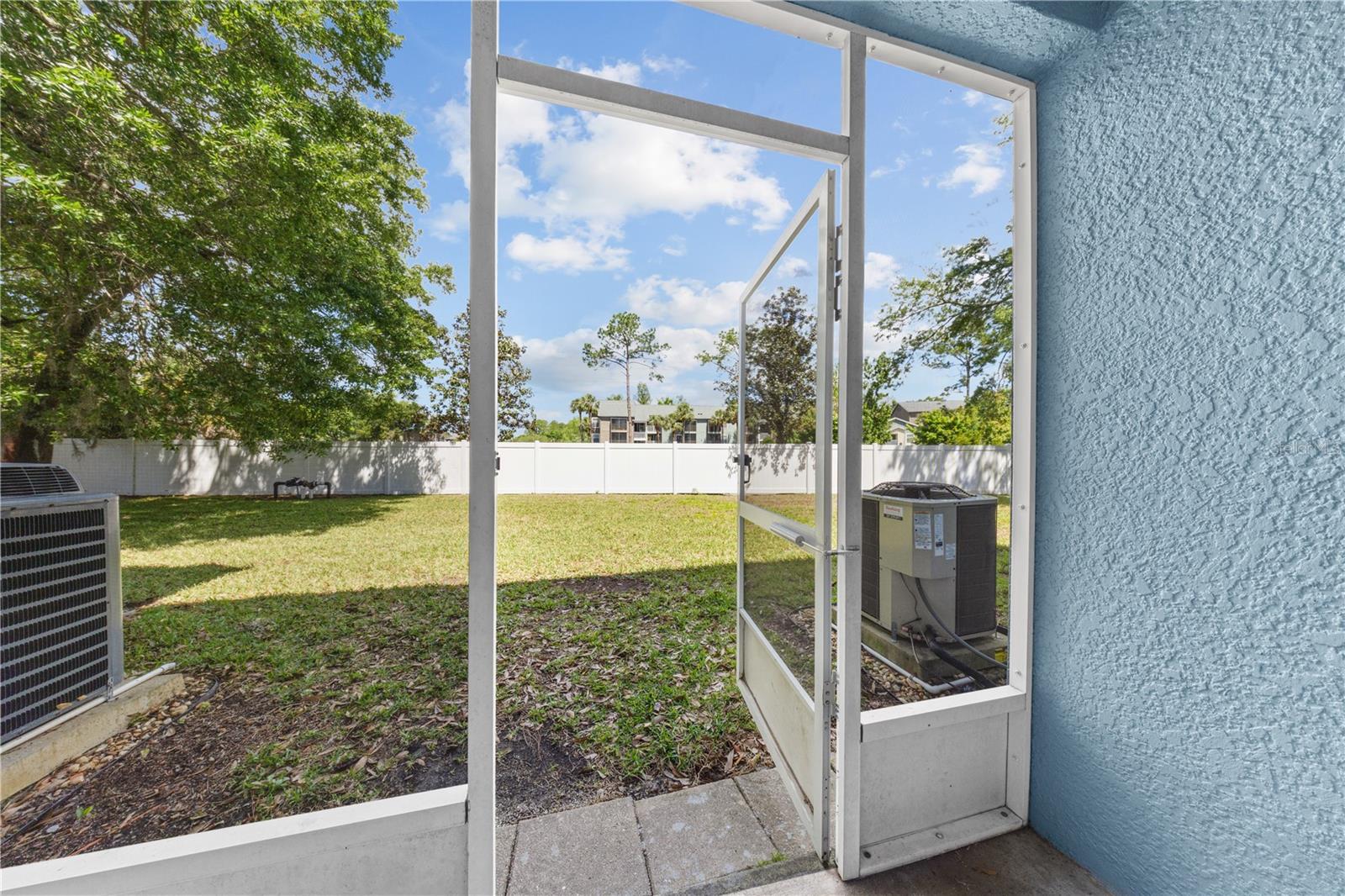 Image 48 of 62 For 122 Wilton Circle