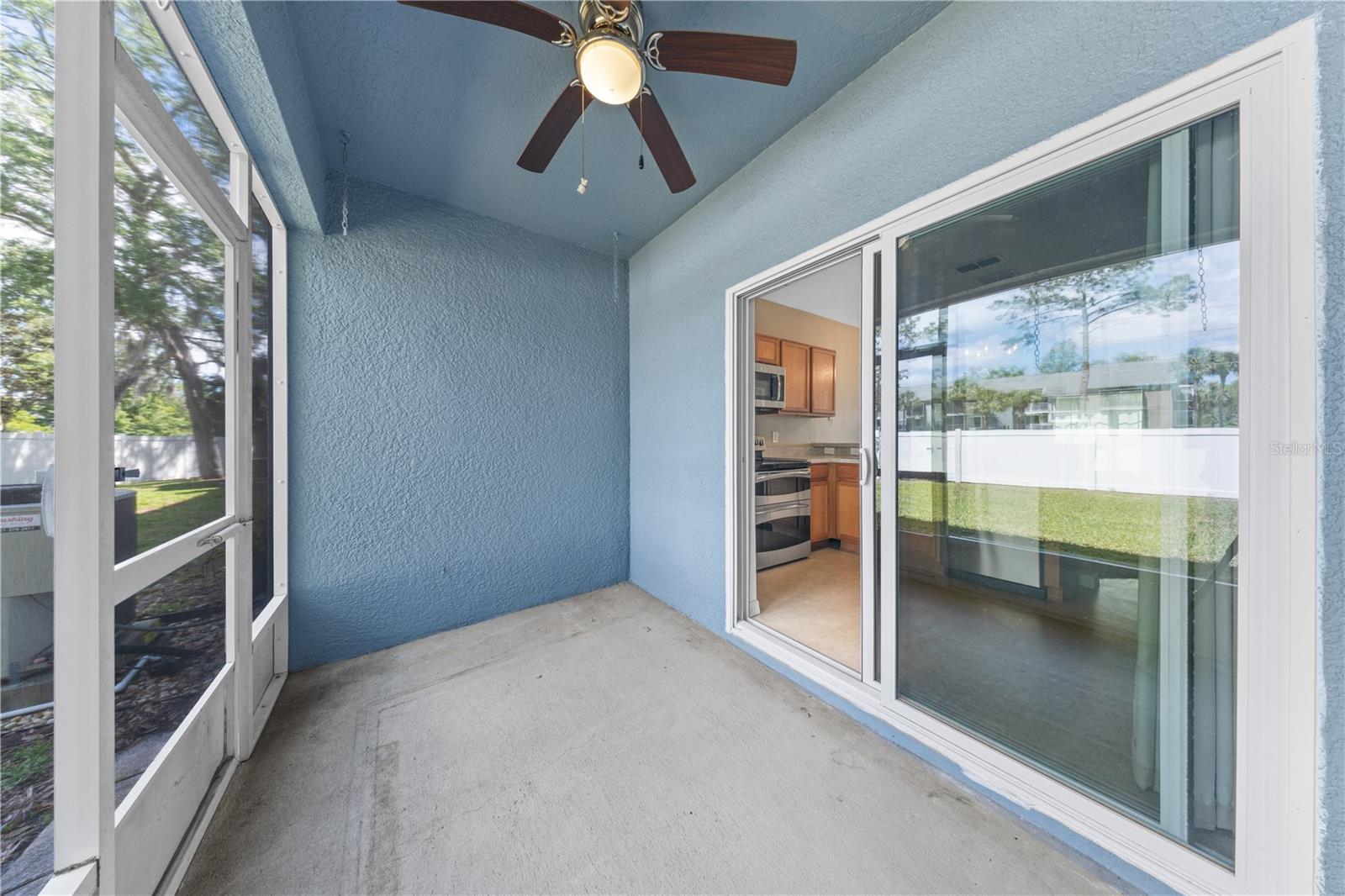 Image 54 of 62 For 122 Wilton Circle