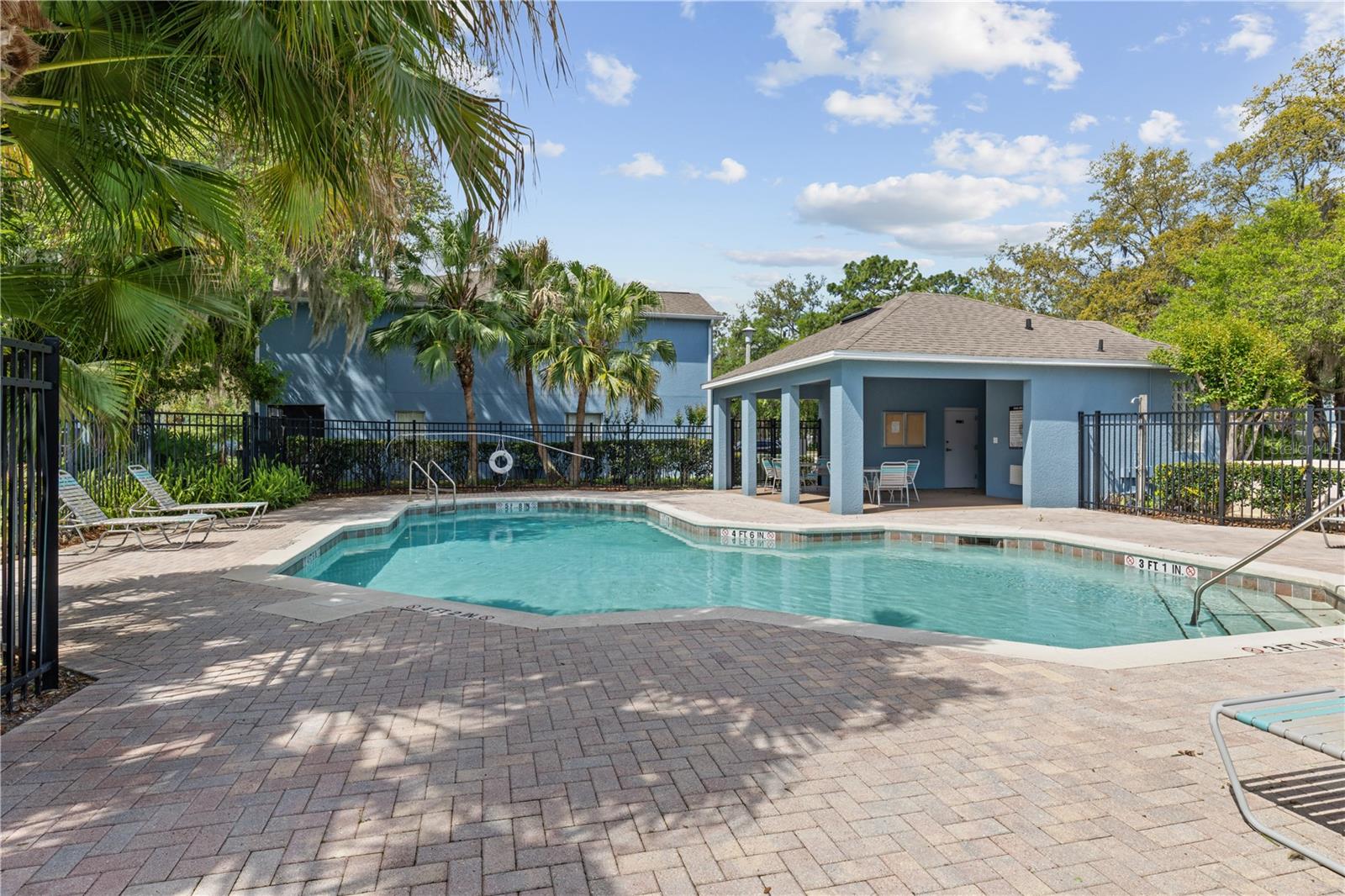 Image 60 of 62 For 122 Wilton Circle