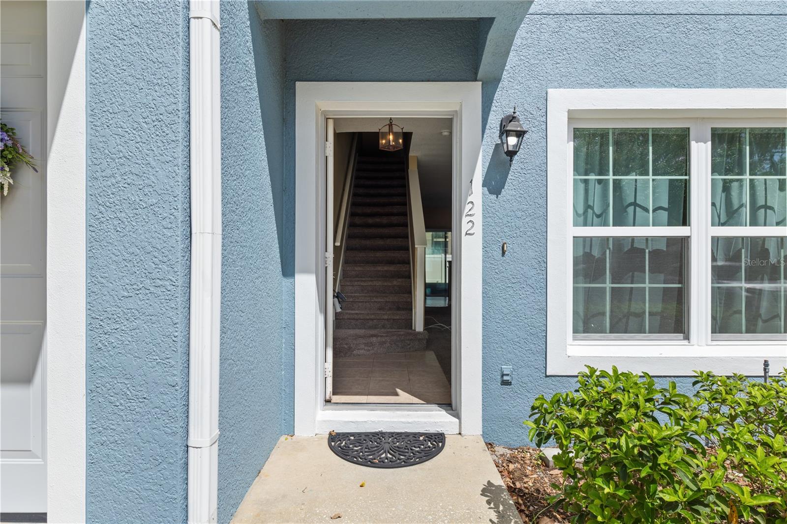 Image 7 of 62 For 122 Wilton Circle