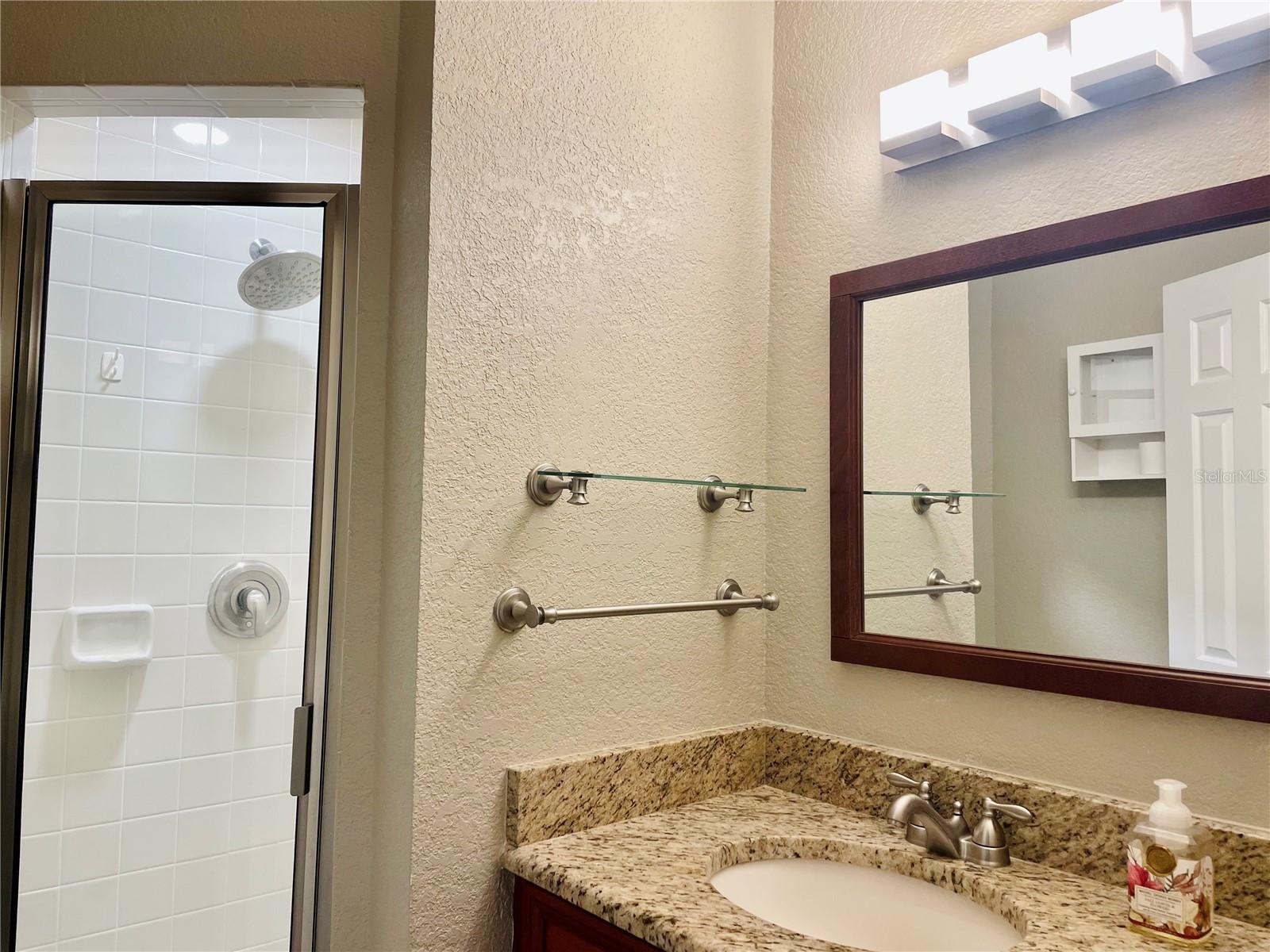 Image 13 of 24 For 443 Hamptoncrest Circle 000