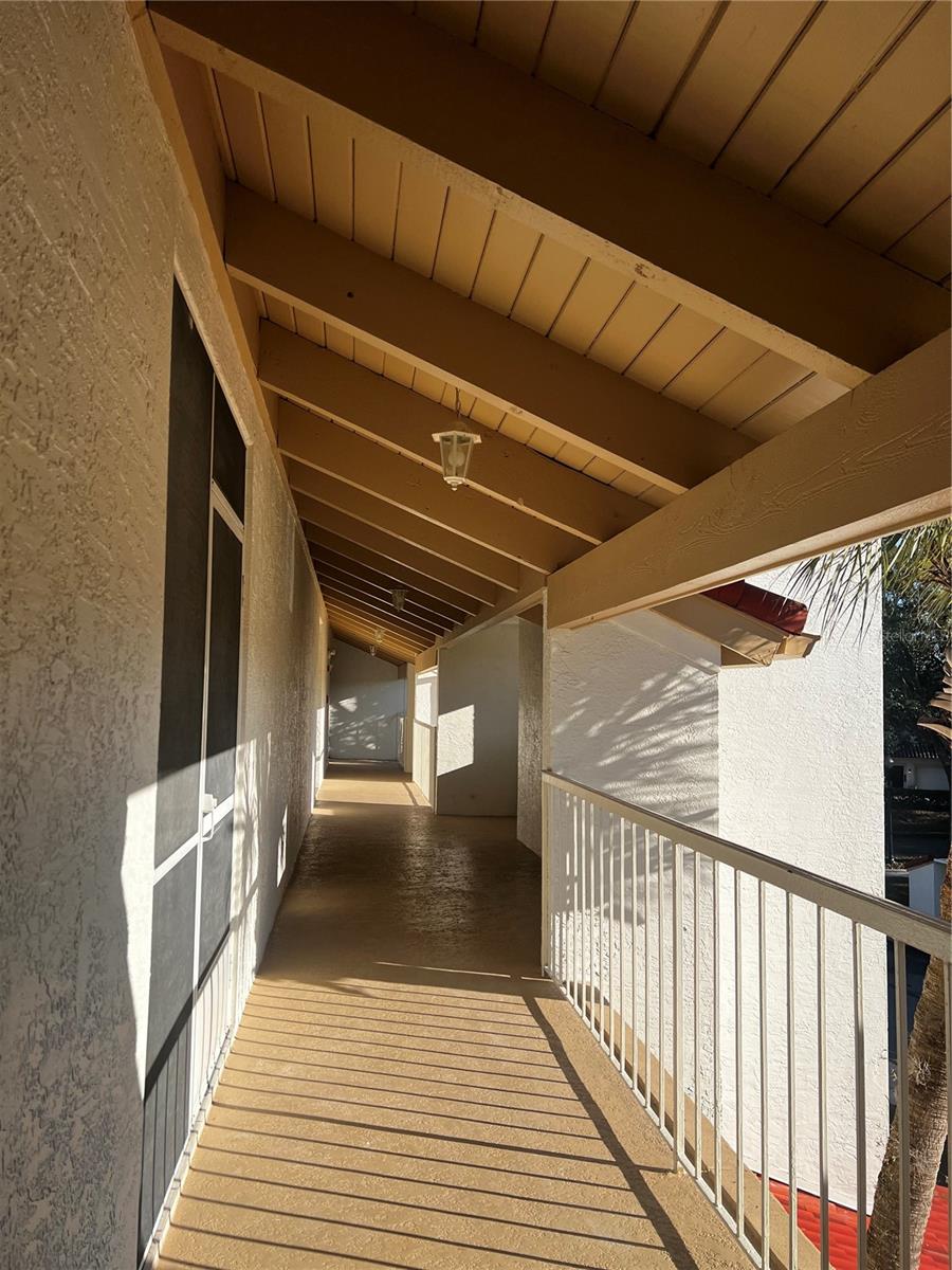 Image 14 of 24 For 443 Hamptoncrest Circle 000