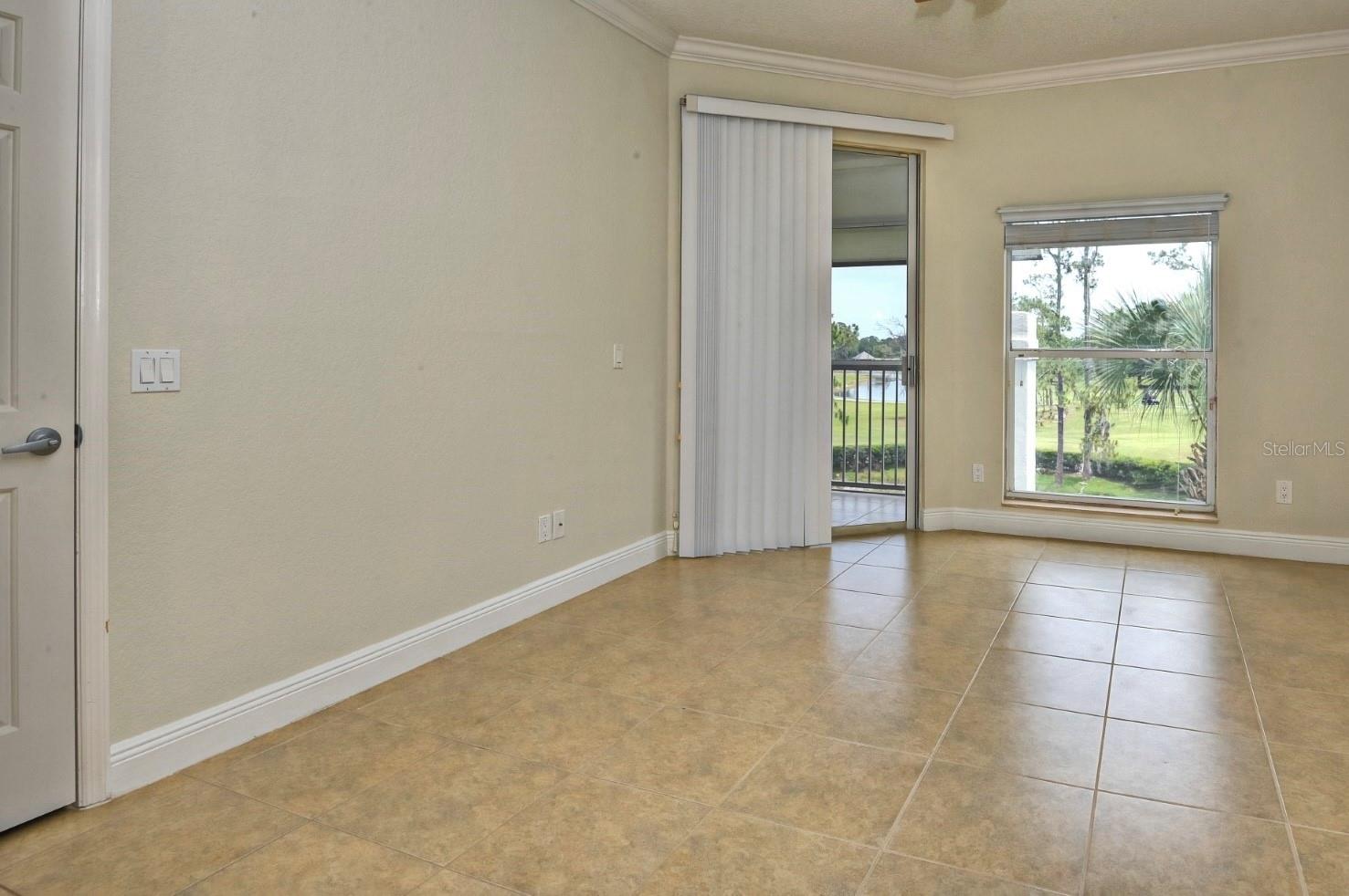 Image 8 of 24 For 443 Hamptoncrest Circle 000