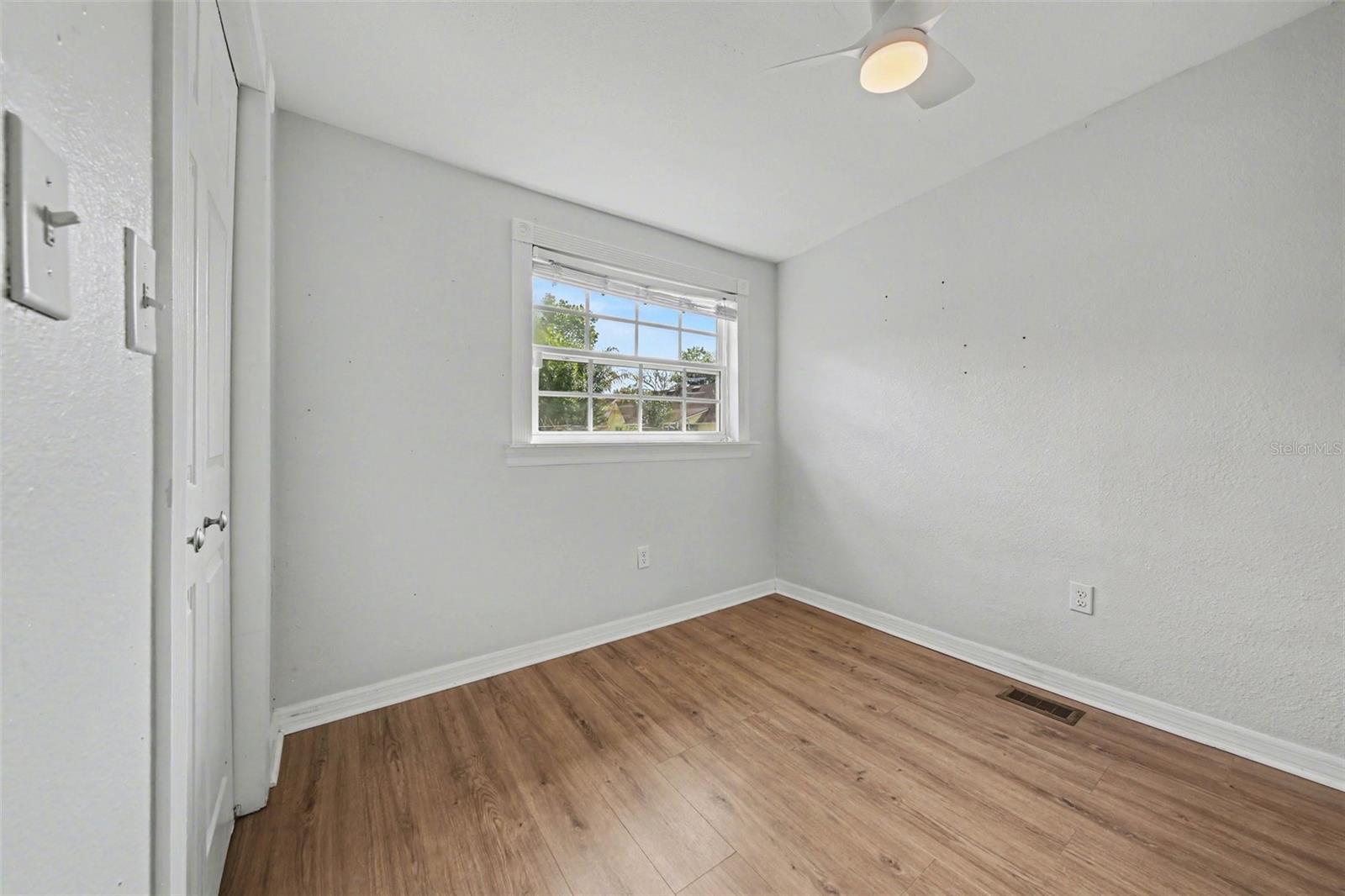 Image 13 of 28 For 10126 Frankel Street