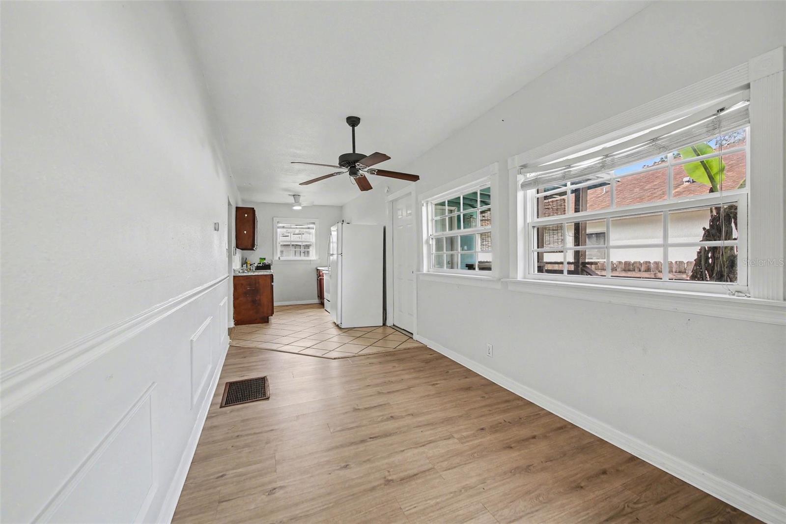 Image 16 of 28 For 10126 Frankel Street