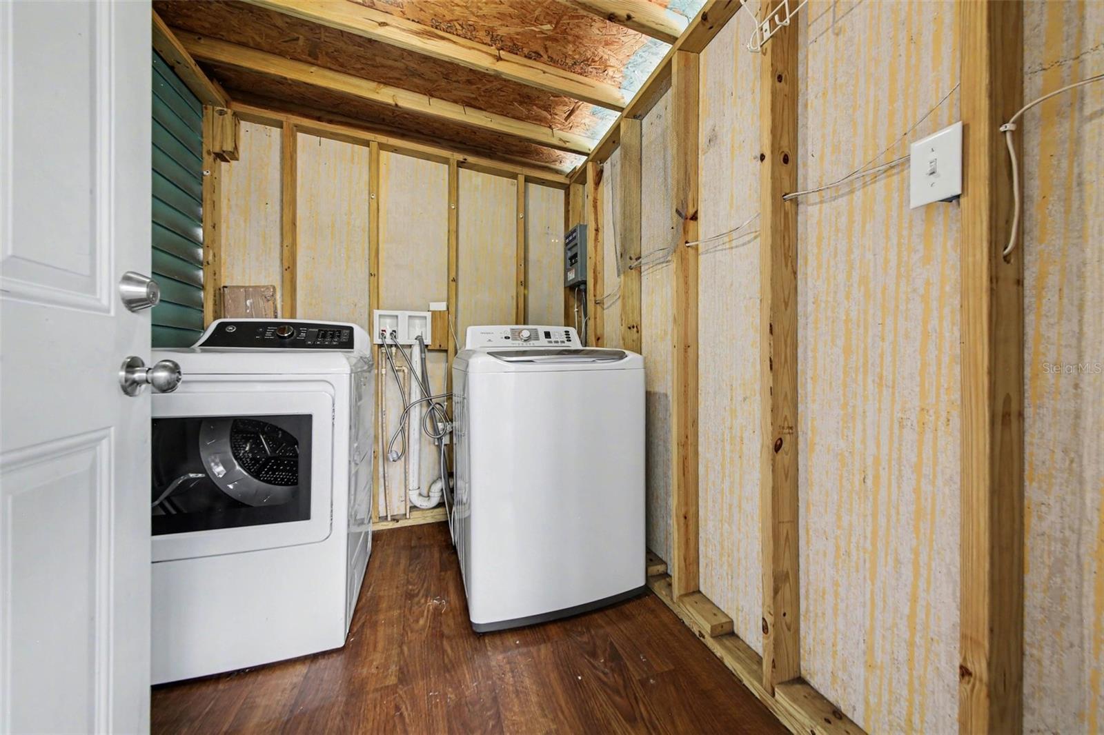 Image 19 of 28 For 10126 Frankel Street