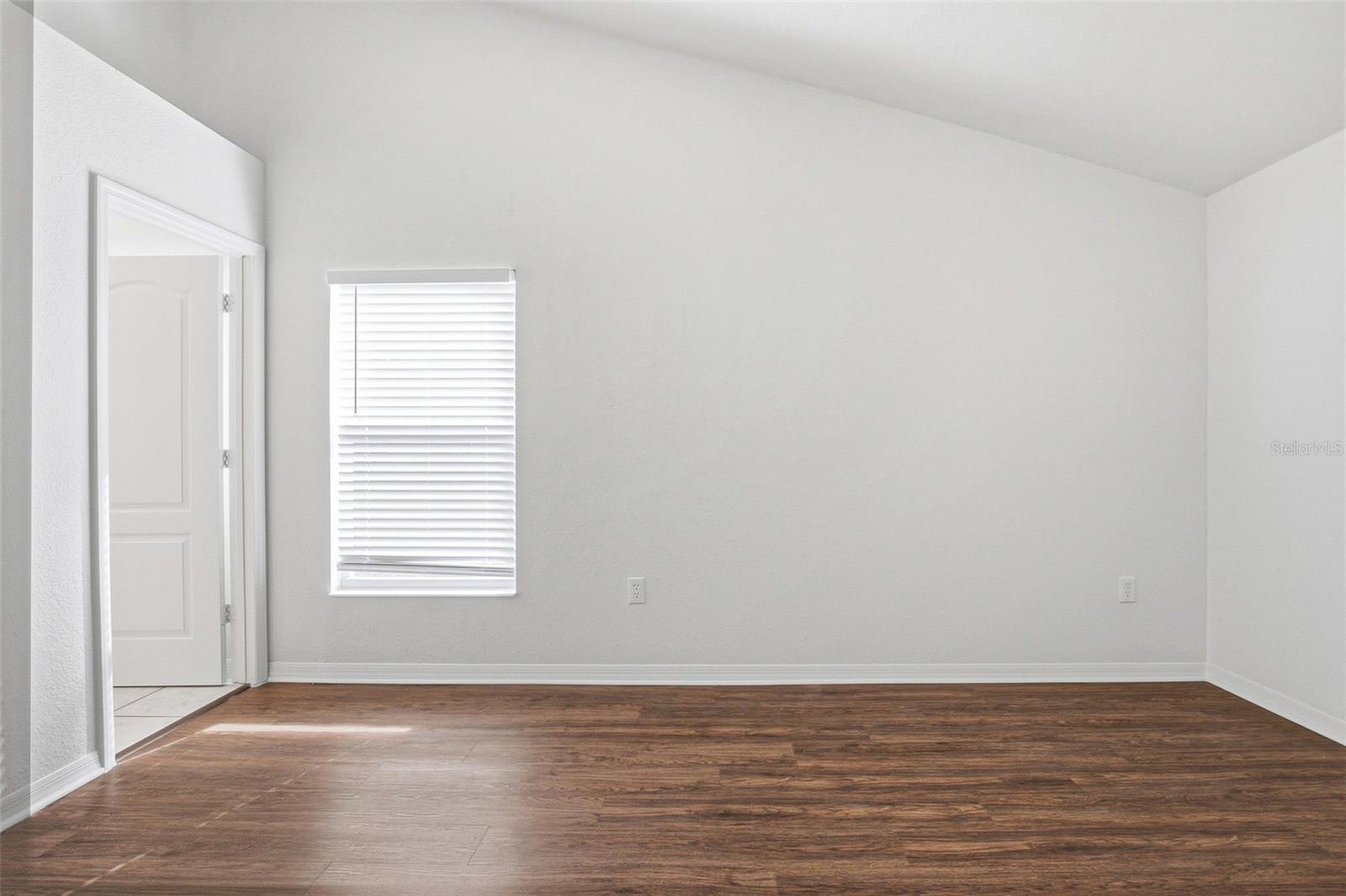 Image 10 of 25 For 5817 Mohr Loop