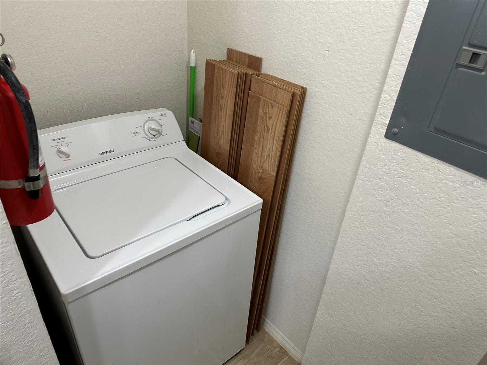 Image 6 of 11 For 2550 Alafaya Trail 3301