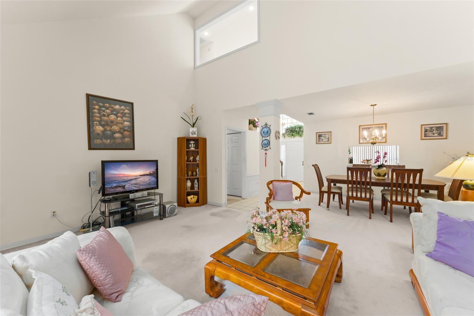 Image 18 of 43 For 925 Beresford Way