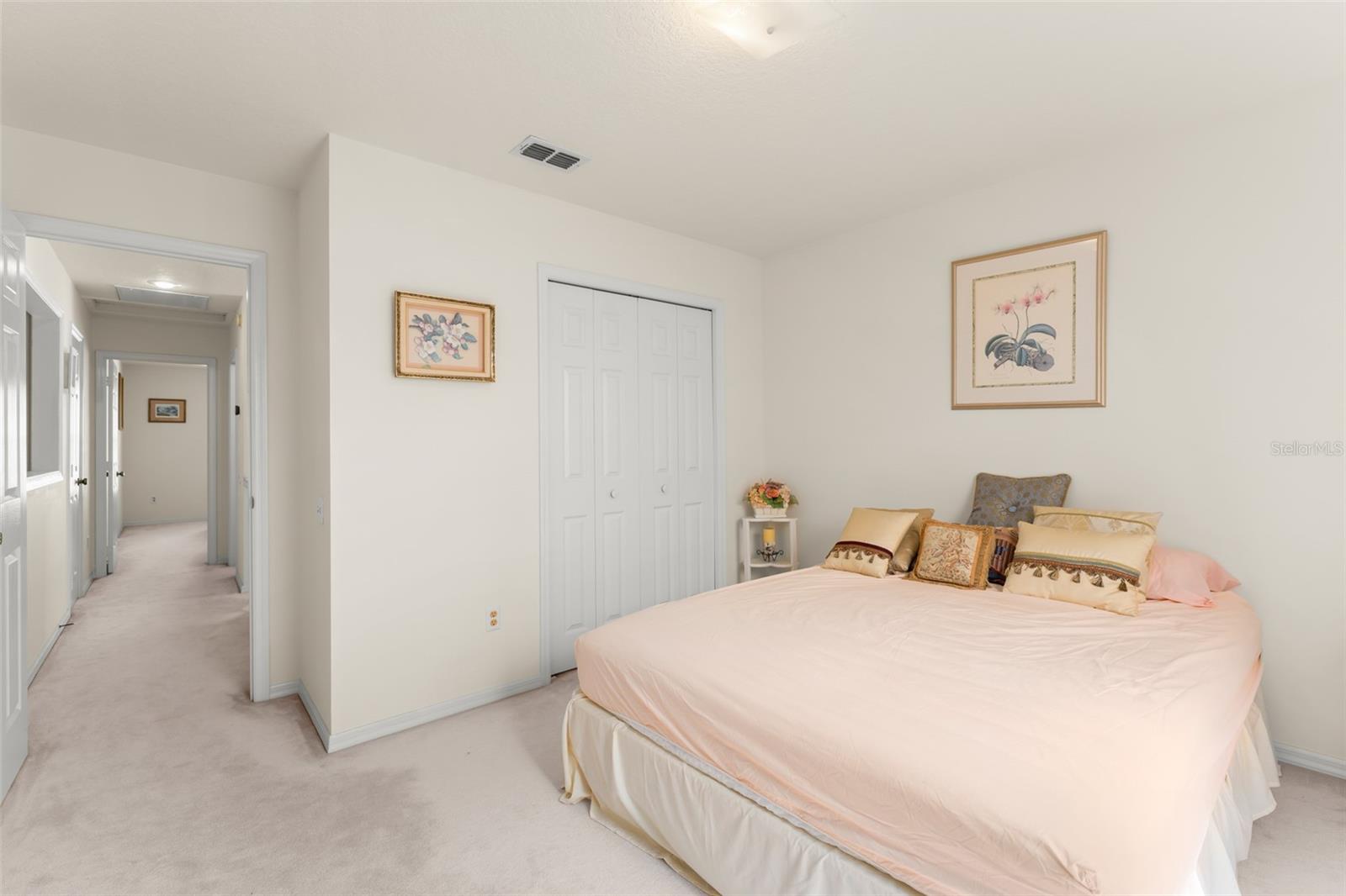 Image 29 of 43 For 925 Beresford Way