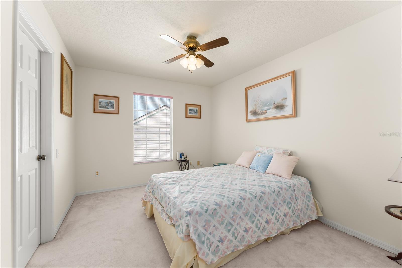 Image 33 of 43 For 925 Beresford Way