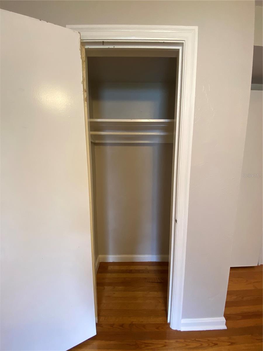 Image 19 of 37 For 1044 Bumby Avenue