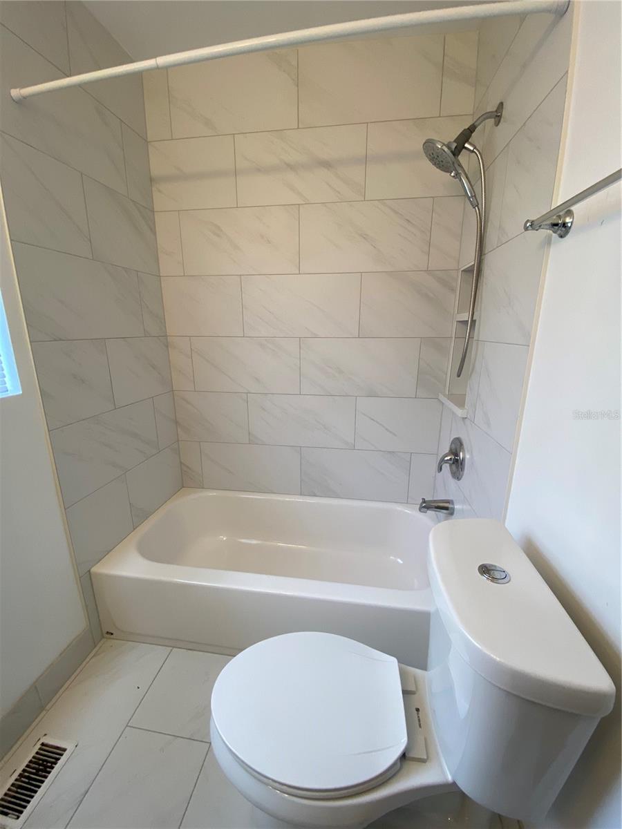 Image 25 of 37 For 1044 Bumby Avenue