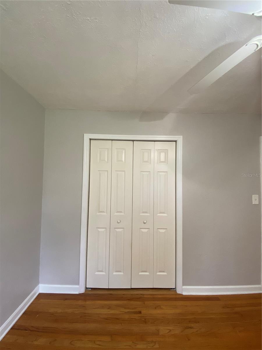 Image 28 of 37 For 1044 Bumby Avenue