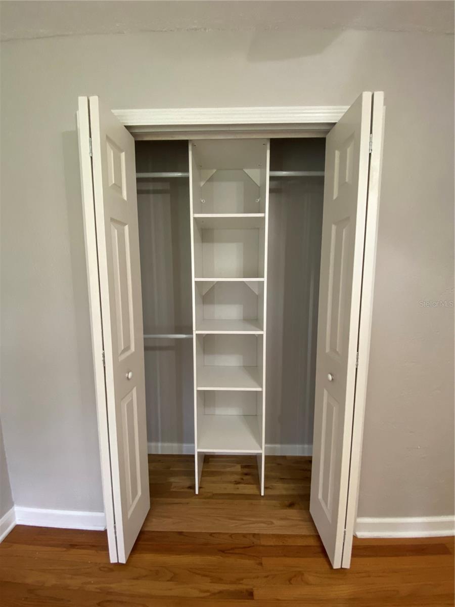 Image 29 of 37 For 1044 Bumby Avenue