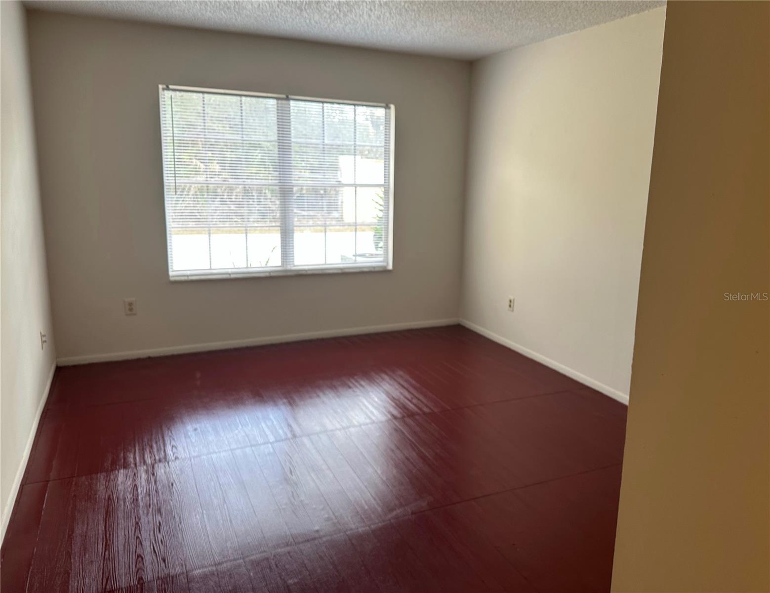 Image 7 of 13 For 1141 Sophie Boulevard