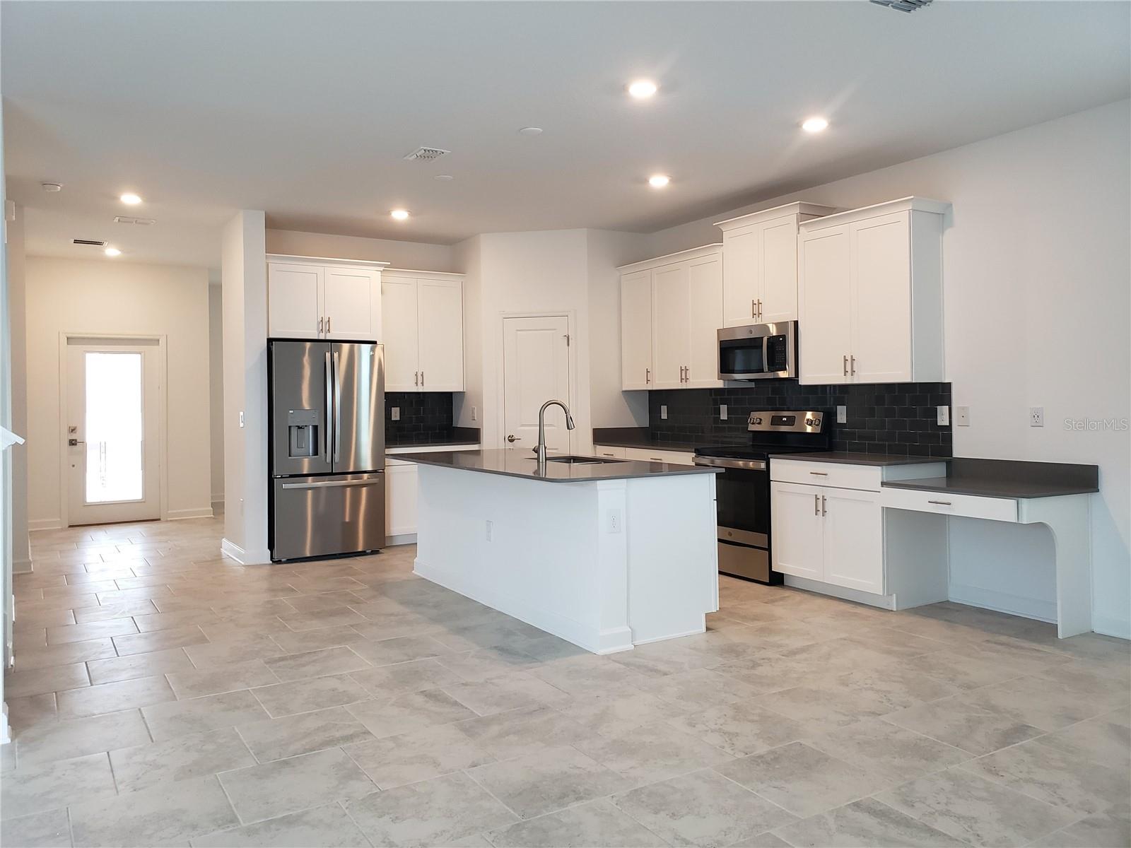 Image 4 of 14 For 2953 Howley Alley