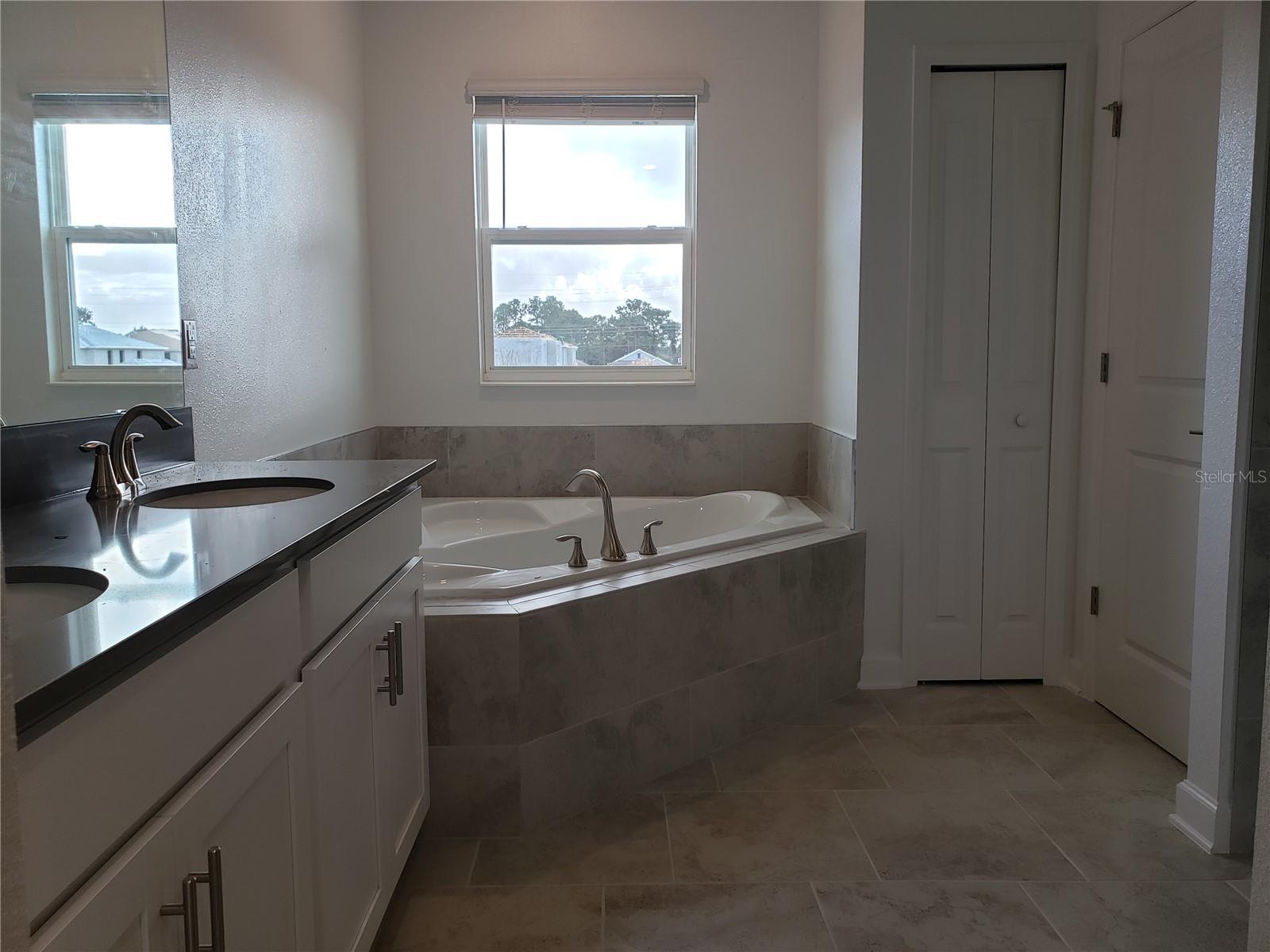 Image 7 of 14 For 2953 Howley Alley