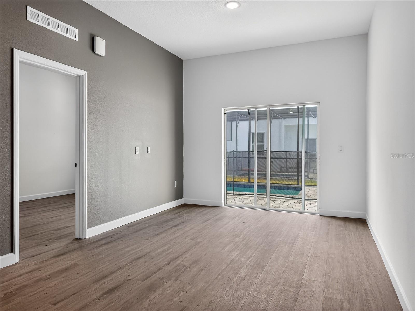 Image 12 of 56 For 367 Famagusta Drive